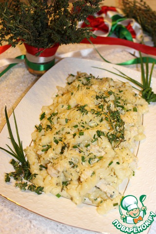 Warm salad with chicken, chives and thyme