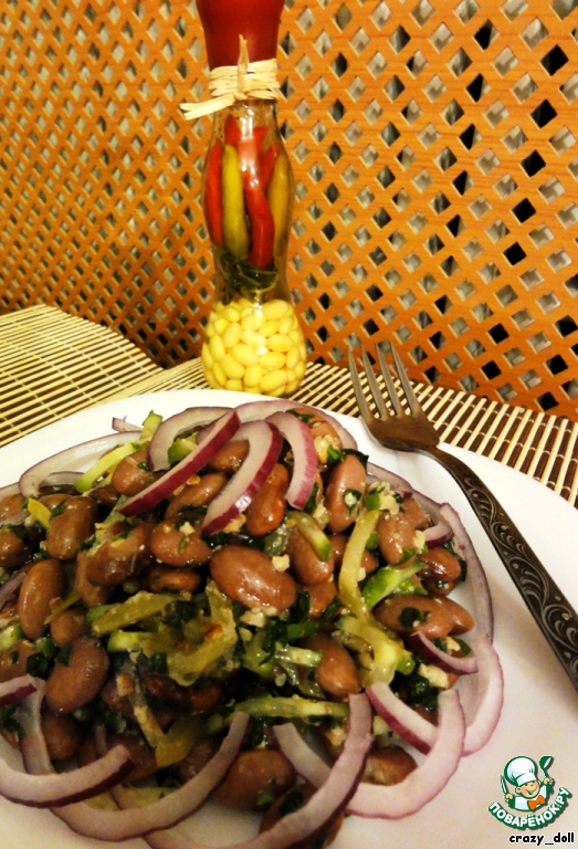 Салат из фасоли с грецкими орехами