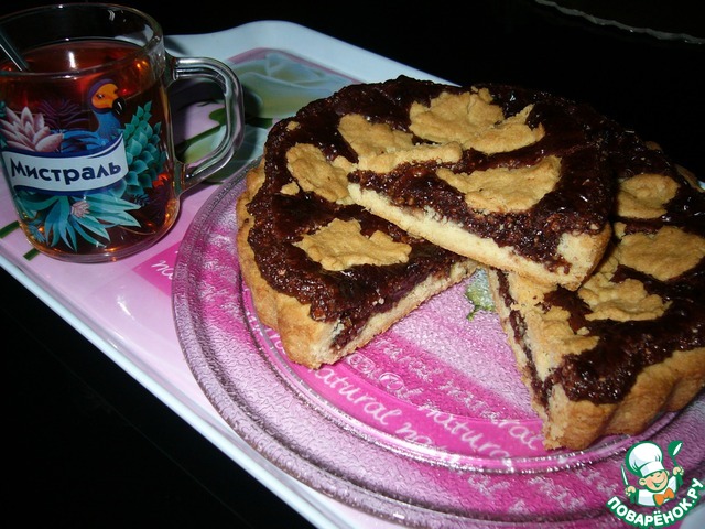 Crispy cake with chocolate-walnut filling