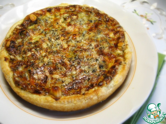Potato pie with nuts