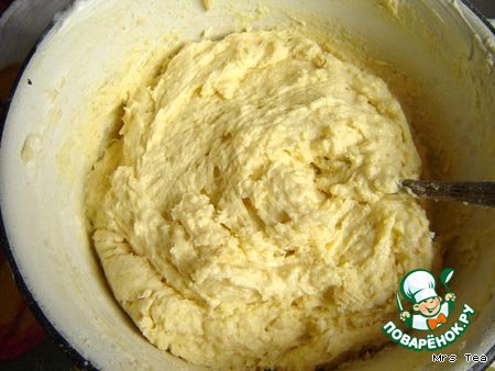 Cheese biscuits with orange zest