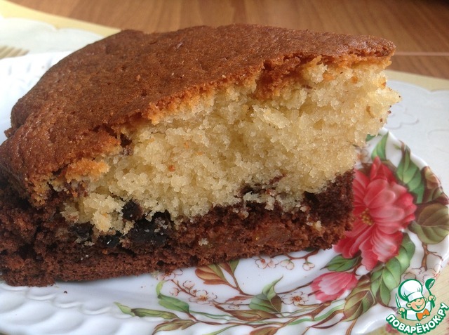 Chocolate and vanilla cake 