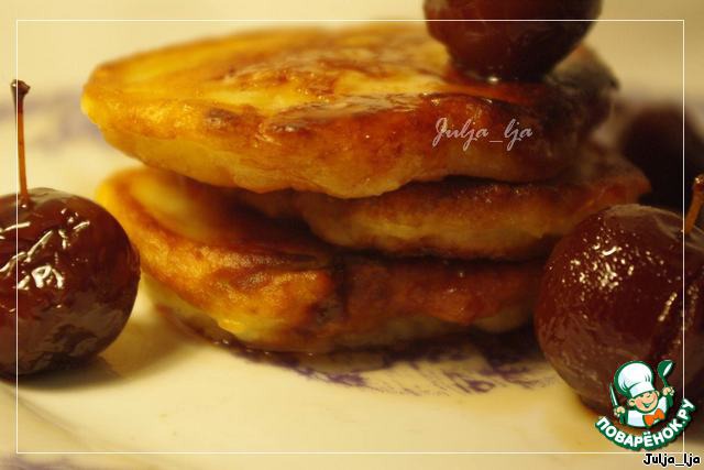 Pancakes with apples 