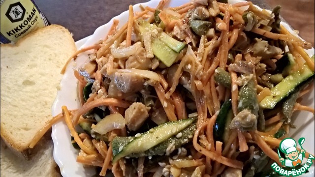 Овощной салат с курицей