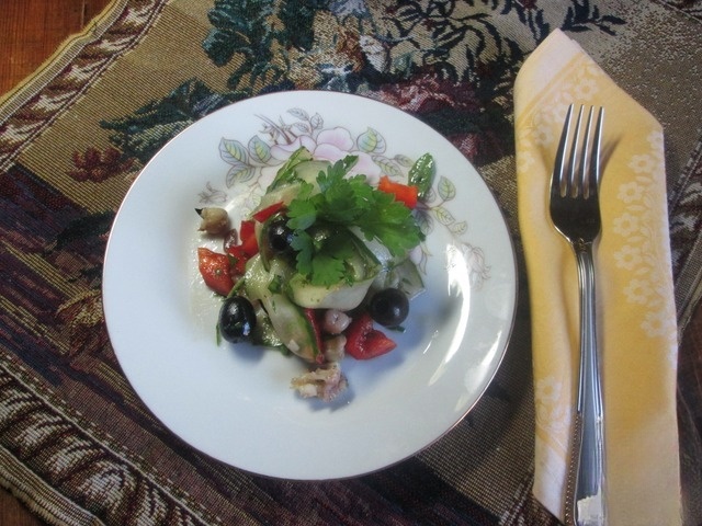 Salad with sea cocktail 