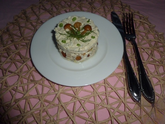 Salad with squid and mushrooms