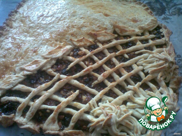 A large Jewish pie