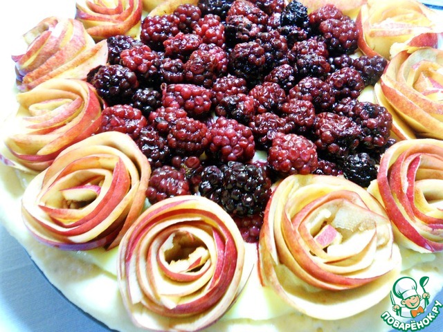 Apple-BlackBerry pie 
