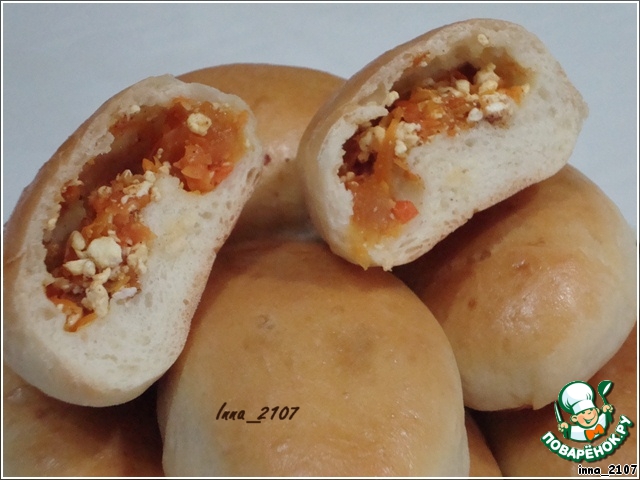 Patties with cottage cheese and pumpkin filling