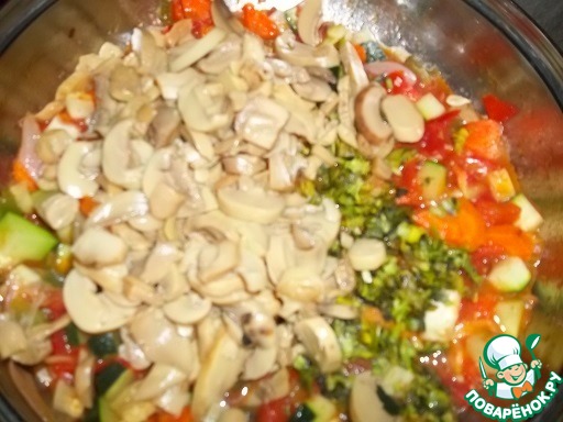 Vegetable stew with mushrooms 