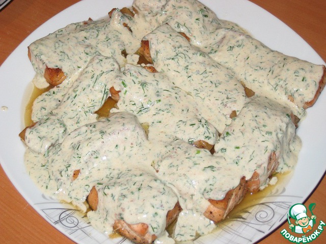 Salmon in cream sauce