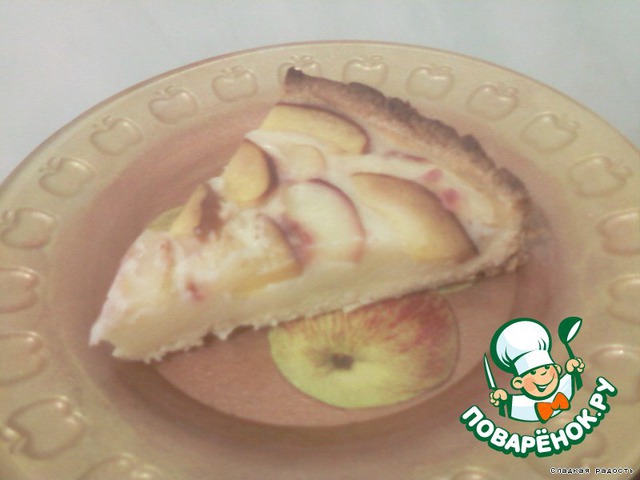 Pie with nectarines