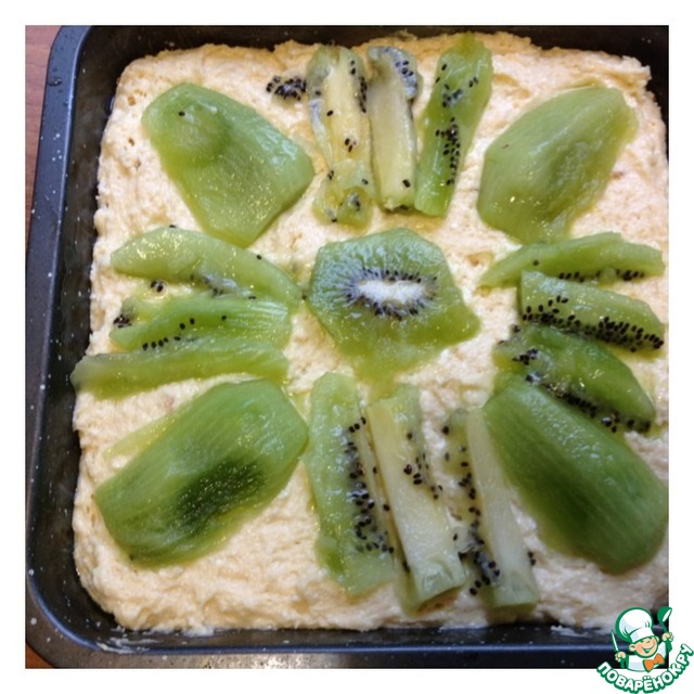 Cheesecake with kiwi