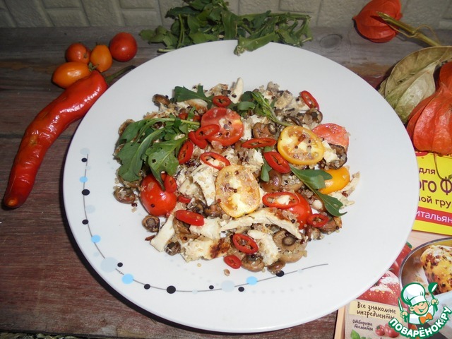 Chicken salad with mushrooms and quinoa