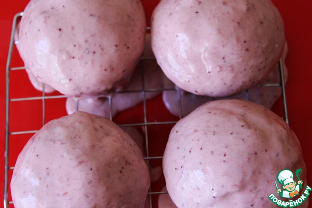 Клубничные мини-тортики