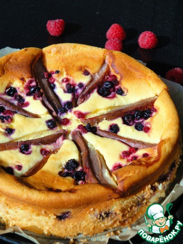 Cheese pie with pears