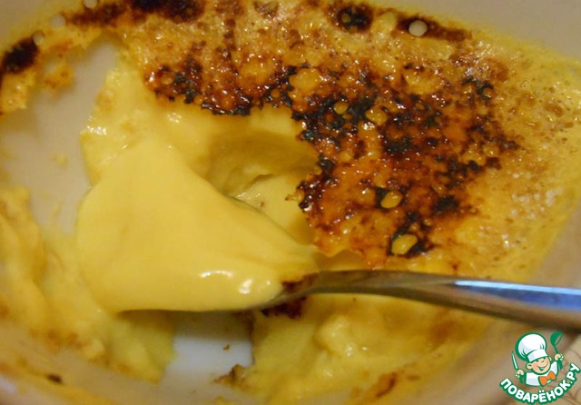 Creme brulee with tropical notes