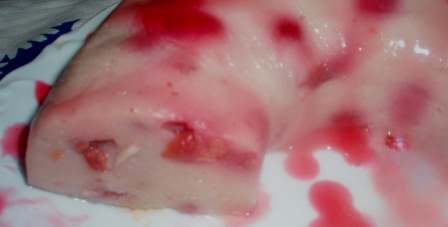 Десерт с вишнями