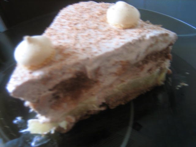 Gingerbread cake no-bake chocolate cream