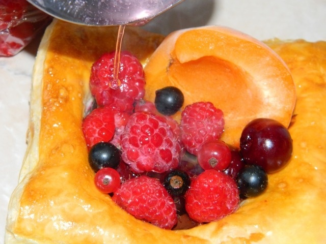 Ягодные мини-тортики