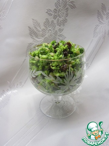 Salad with broccoli