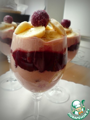 Fruit and cheese dessert 