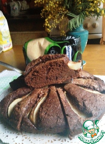 Chocolate cake with pears