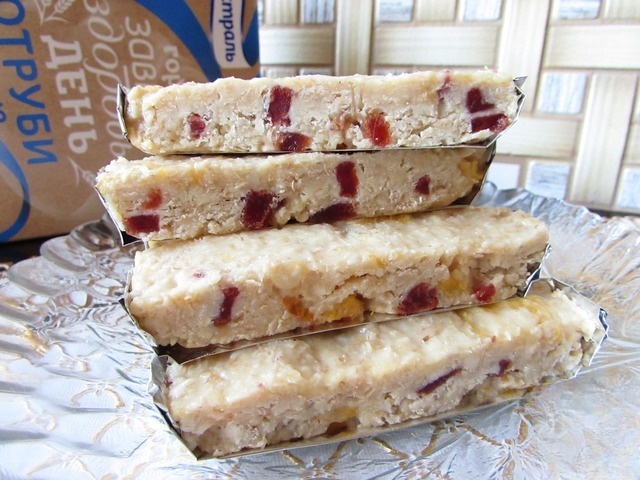 Батончики из белого шоколада с отрубями