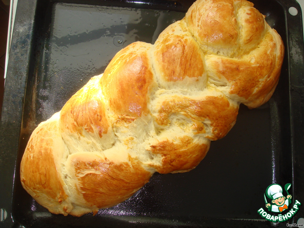 The zopf (Swiss Sunday bread) 