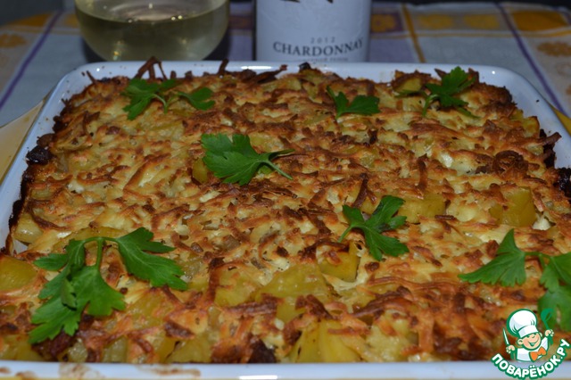 Baked potatoes with wine and cheese