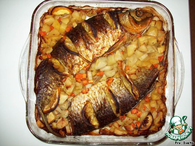 Carp with vegetables