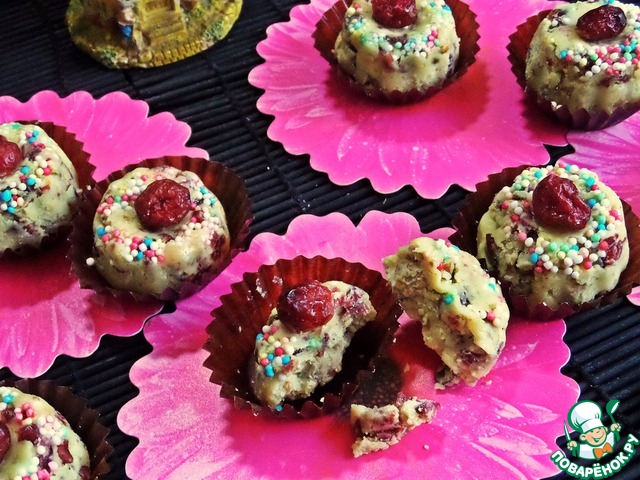 Candy with cranberries and nuts