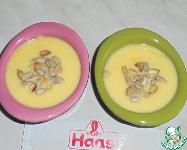 Apple-custard pudding