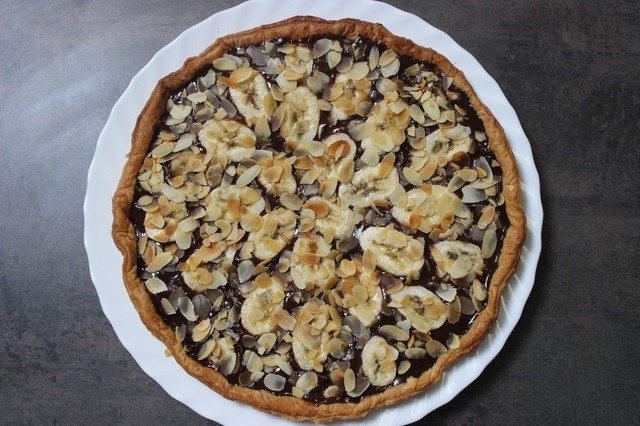 Тарт с бананами и шоколадом