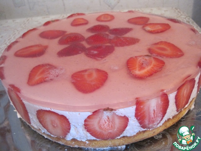 Sweet pie or cake with strawberry noevym biscuit