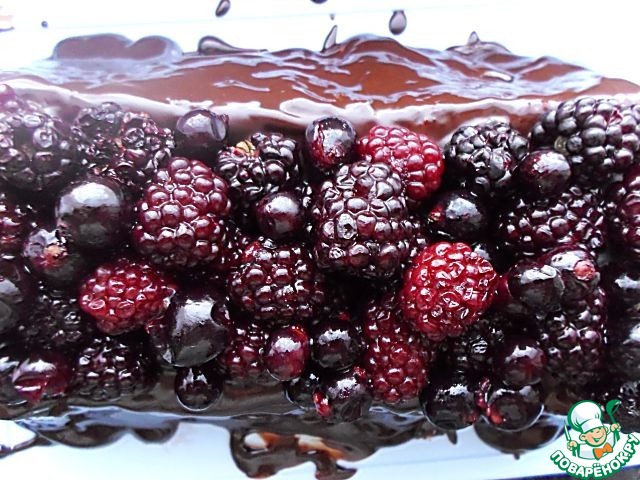 Chocolate angel food cake frosting with berries