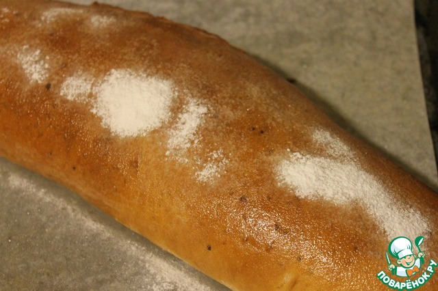 Poppy seed roll with quinoa