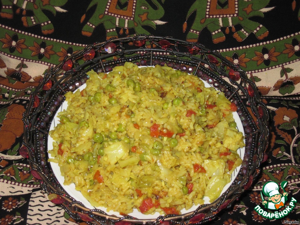 Rice with cabbage Indian-style 