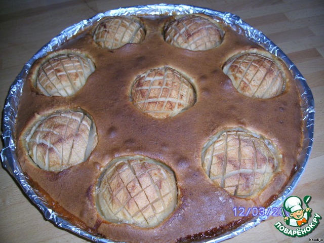 Apple cake with marzipan and cinnamon