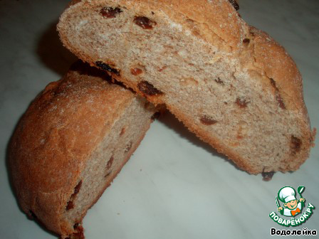 Wheat-rye bread with raisins for howcast