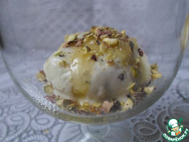 Мороженое с голубым сыром и медом