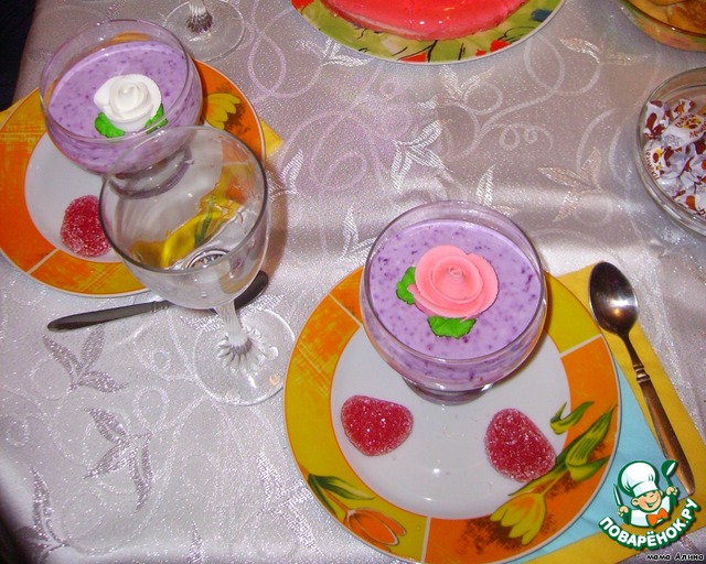 Cottage cheese and blueberry dessert