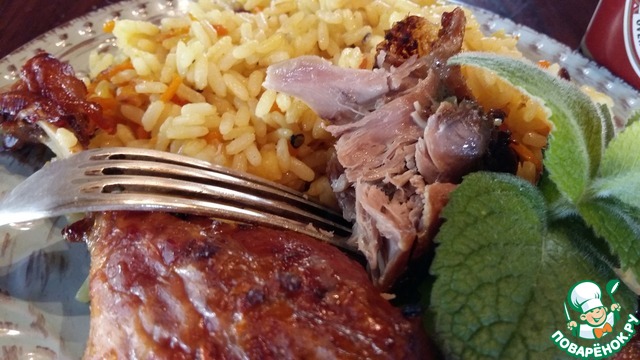 Duck legs with aromatic rice