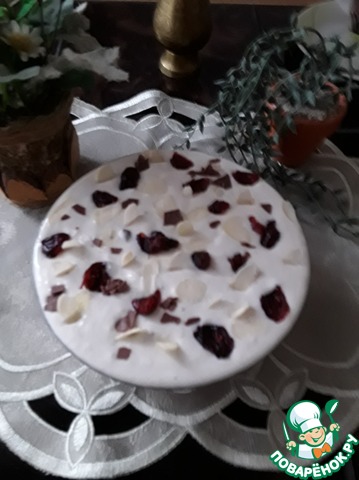 Curd-yoghurt and banana dessert