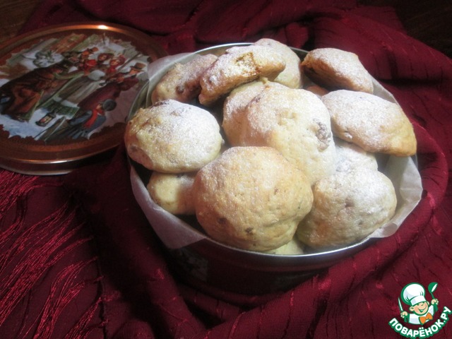 Shortbread cookies with nuts and dates
