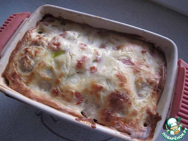 Chicken rolls in cream sauce