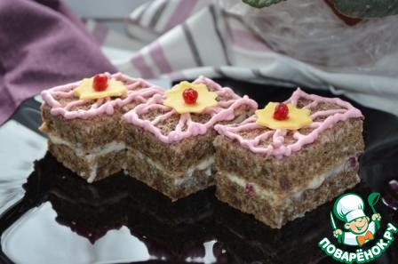 Пирожное из ржаного хлеба с заварным кремом и ягодным соусом