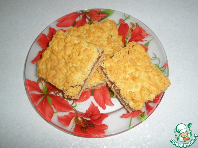 Austrian cookies with raspberry jam
