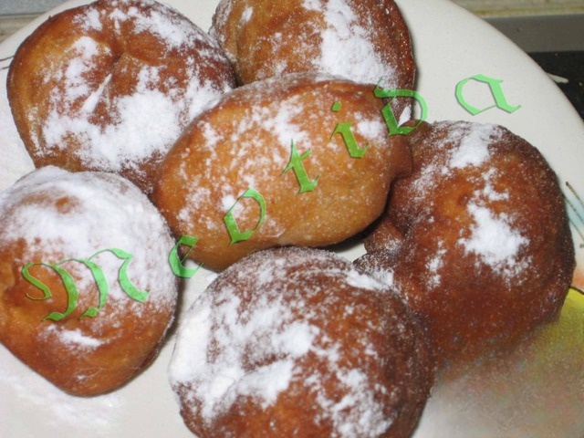 Donuts abrikoska and peaches