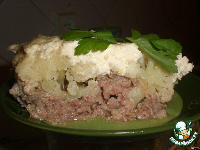 Casserole cauliflower in cheese 